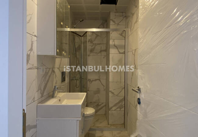 Penthouse with High Rental Income Potential in Istanbul Kadikoy 13