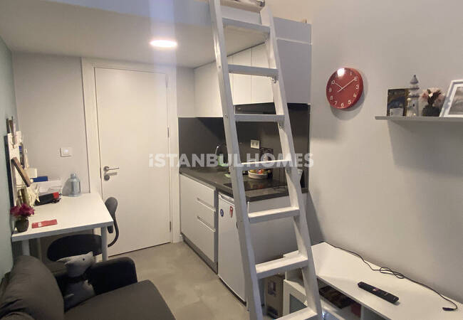 卡德柯伊黄金地段的商业地产 18