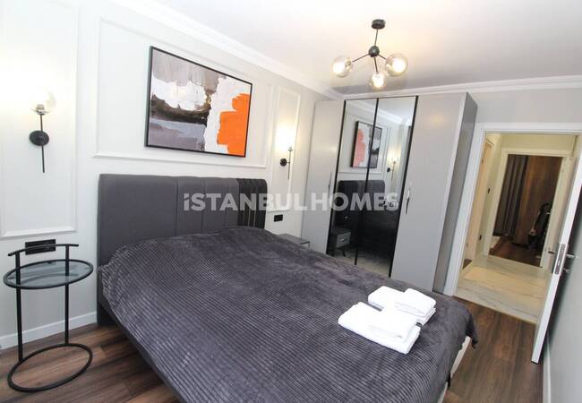 İstanbul Beyoğlu'nda Galata Kulesi Manzaralı Eşyalı Daire 12