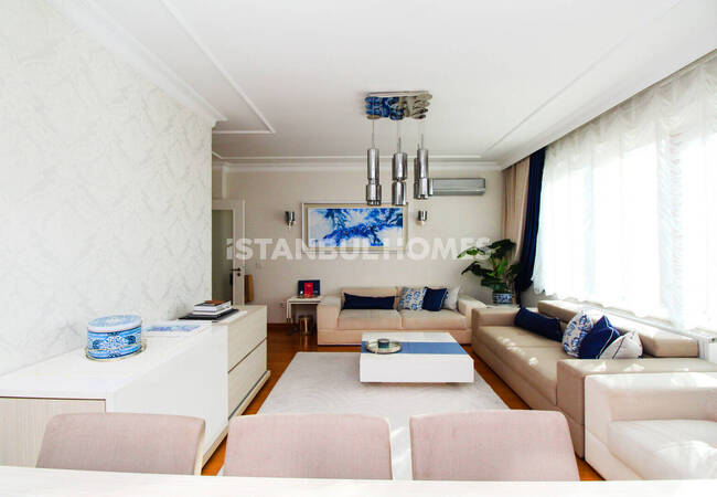 Duplex Flat with 3 Bedrooms in Istanbul Bahcelievler 16