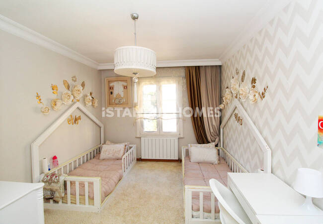 Duplex Flat with 3 Bedrooms in Istanbul Bahcelievler 25