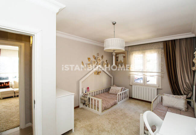 Duplex Flat with 3 Bedrooms in Istanbul Bahcelievler 26
