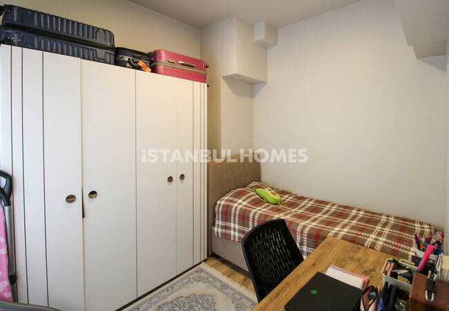 Apartment in a Complex with Swimming Pool in Sancaktepe İstanbul 22