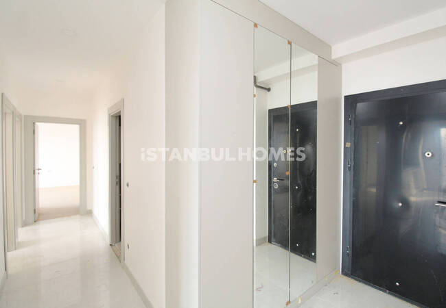 Appartements Prêts Dans Un Complexe Près De La Route À Istanbul 25