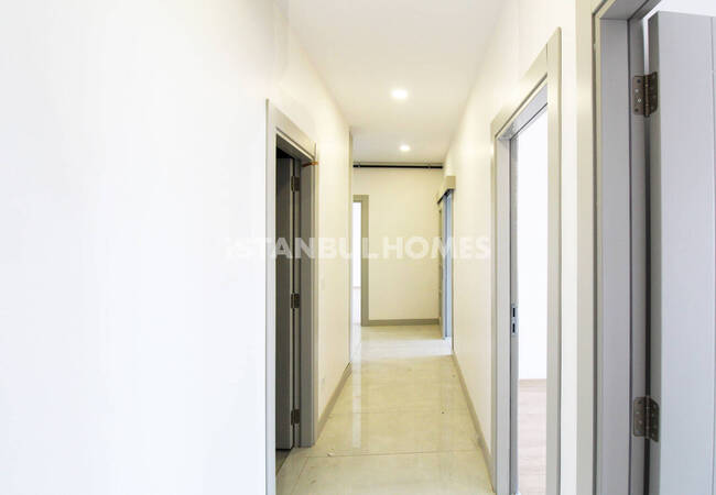 Appartements Prêts Dans Un Complexe Près De La Route À Istanbul 26