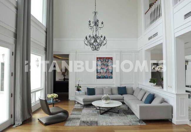 Mansion with Large Usage Spaces in Eyupsultan Istanbul 6