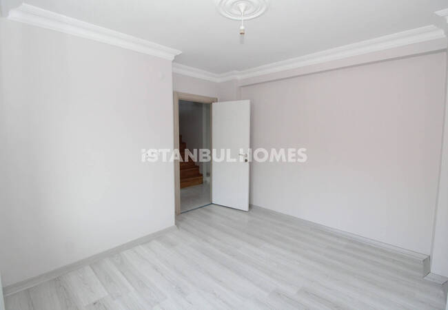İstanbul Eyüpsultan'da Geniş İç Mekanlara Sahip Dubleks Daire 15