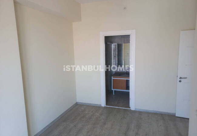 2-bedroom Apartment with City View in Esenyurt Istanbul 7