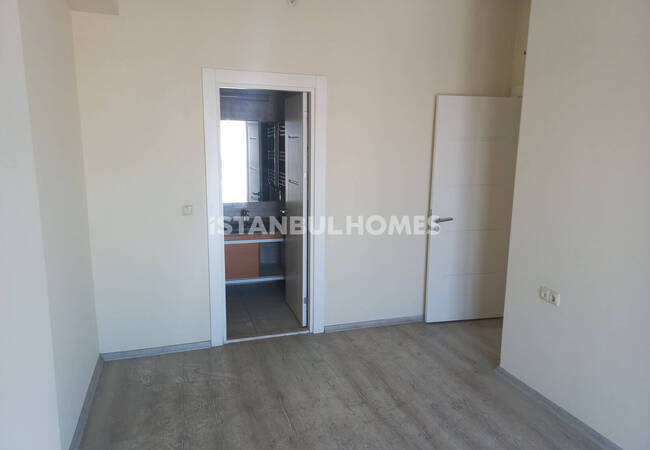 2-bedroom Apartment with City View in Esenyurt Istanbul 6