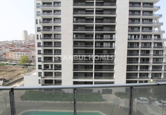 伊斯坦布尔埃森尤特综合设施内一卧室公寓 15