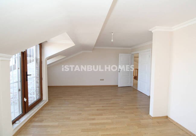Eyüpsultan'da Haliç Manzaralı Geniş Dubleks Daire 14