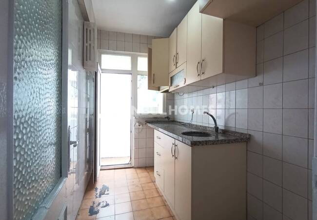 Spacious Ready-to-move Flat in Fatih Istanbul 13