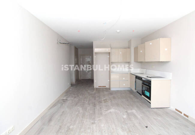 Turnkey Apartment in a Chic Complex in Istanbul Kagithane
