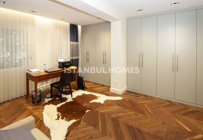 6-zimmer-haus Mit Privatem Garten In Besiktas Istanbul 25