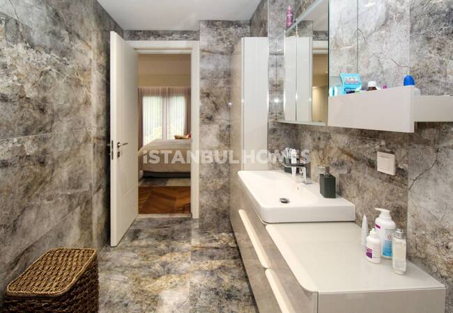 6-zimmer-haus Mit Privatem Garten In Besiktas Istanbul 37