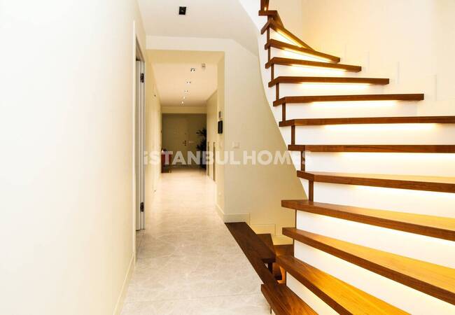 6-zimmer-haus Mit Privatem Garten In Besiktas Istanbul 34
