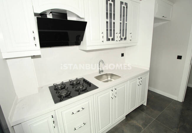 Apartments in a Complex on Link Road in Esenyurt 11