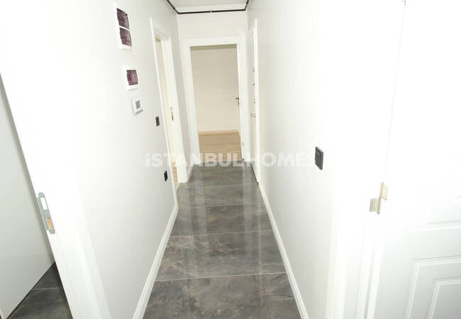 Apartments in a Complex on Link Road in Esenyurt 14