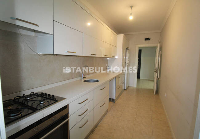 3-bedroom Flat in a Complex Near Amenities in Istanbul Sisli 5