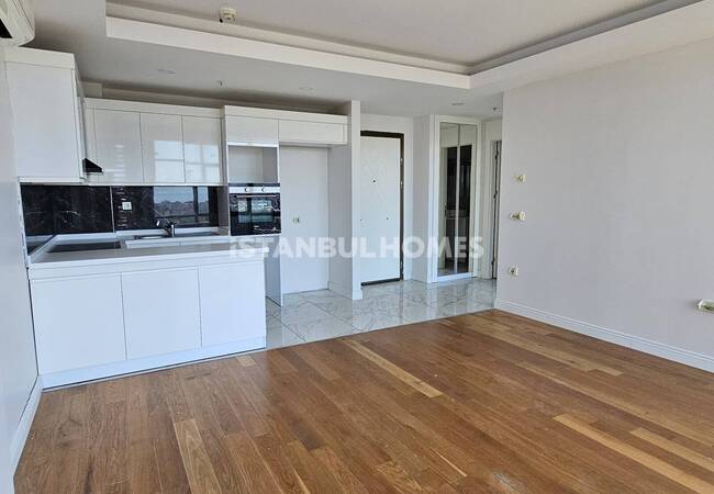 Key Ready Apartment Near Transportation Facilities in Kadikoy 11