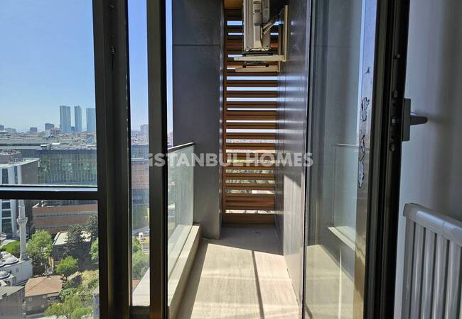 Key Ready Apartment Near Transportation Facilities in Kadikoy 17