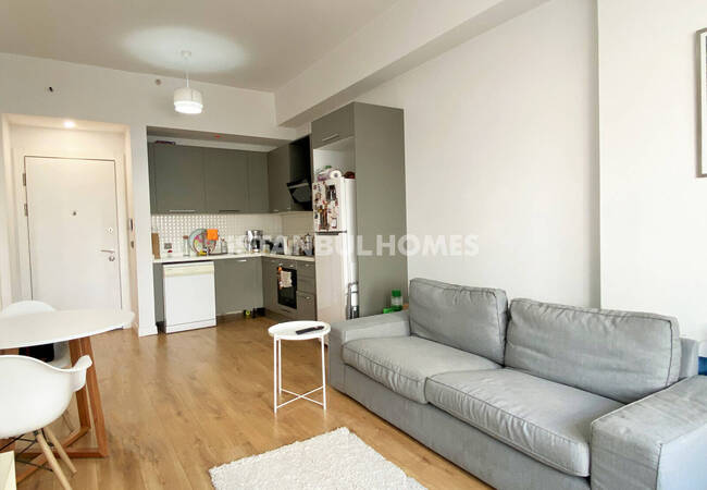 Flat in a Complex with Rich Amenities in Kadikoy Istanbul 4