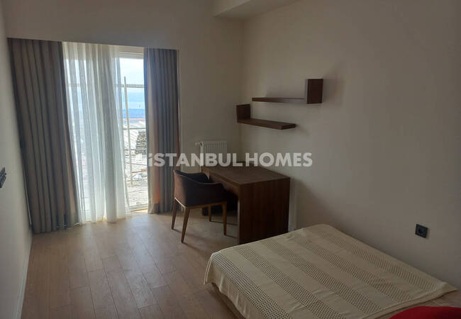 Büyükçekmece'de Havuzlu Site İçinde Daireler 15