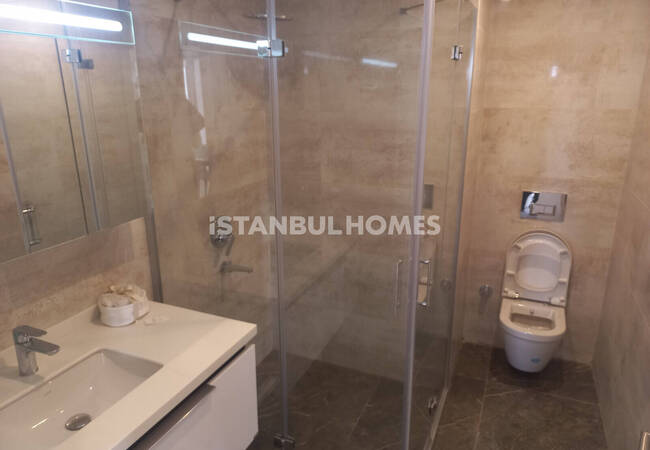 Büyükçekmece'de Havuzlu Site İçinde Daireler 16