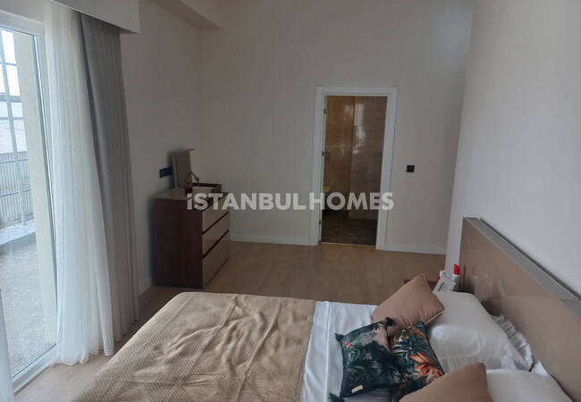 Büyükçekmece'de Havuzlu Site İçinde Daireler 8