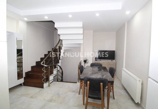 İstanbul Fatih'te Şehir Manzaralı Eşyalı Bina 3