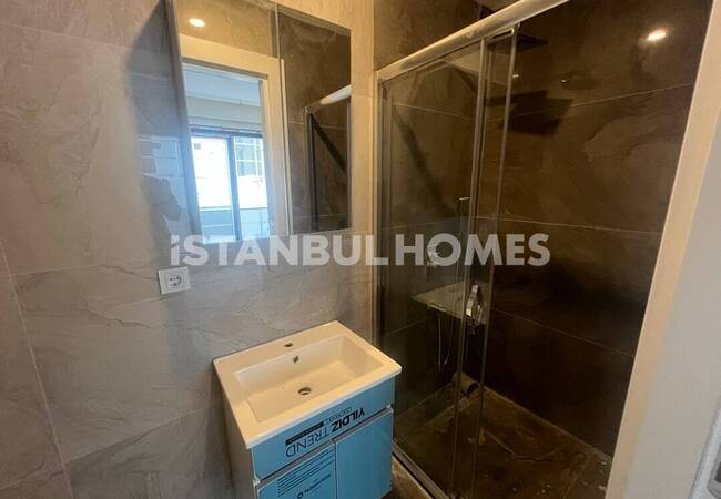 Modern Flats with Balcony and City Views in üsküdar İstanbul 9