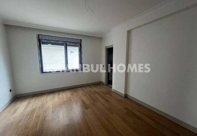 卡德柯伊的房地产，步行即可到达海滩 10