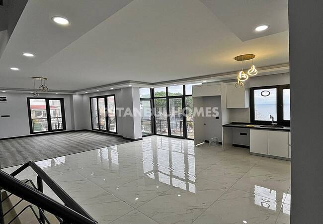 7-bedroom Detached House with Sea View in Silivri, Istanbul 5