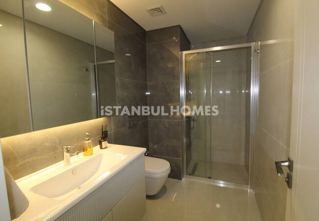 Spacious Flats 100 M From Metro in Bagcilar 18