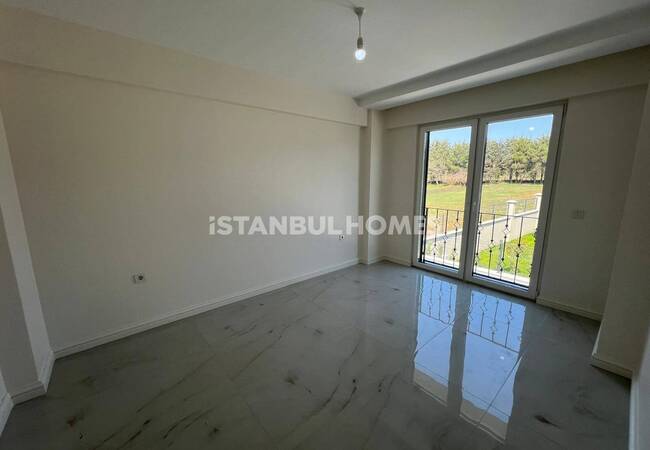 Tuzla'da Güvenlikli Sitede Doğa Manzaralı Evler 10
