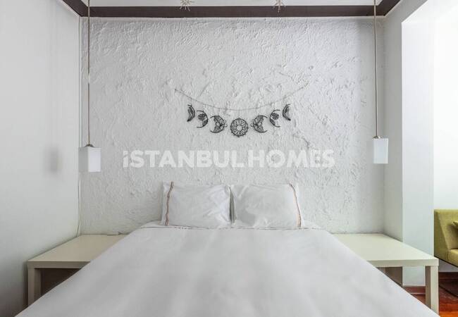 Bosphorus View Airbnb-licensed Apartment in Uskudar 9