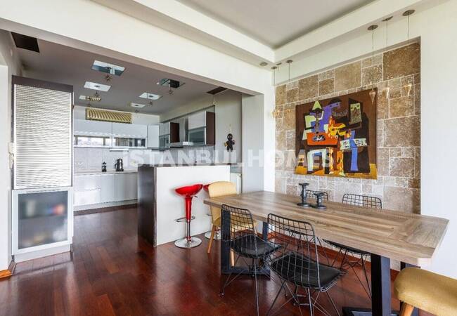 Bosphorus View Airbnb-licensed Apartment in Uskudar 7