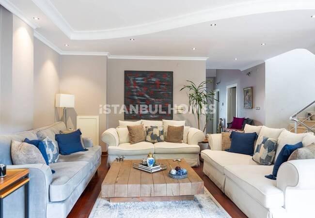 İstanbul Çekmeköy'de Doğa Manzaralı Şık Villalar 6
