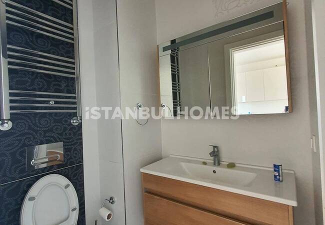 Maltepe'de Havuzlu Site İçinde Şık Daire 15