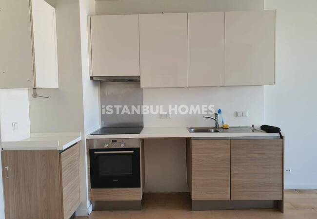Maltepe'de Havuzlu Site İçinde Şık Daire 8