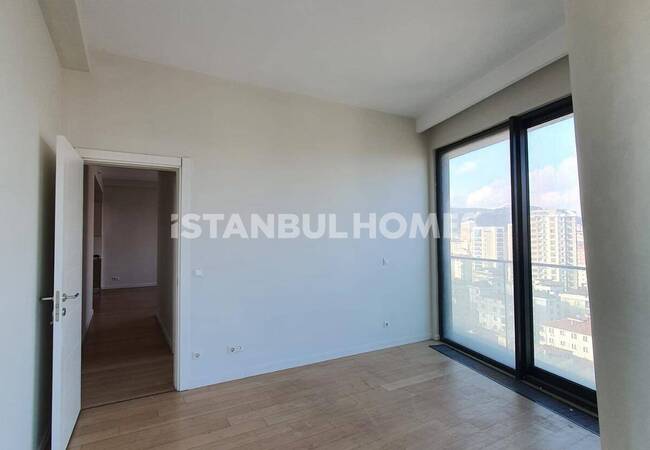 Maltepe'de Havuzlu Site İçinde Şık Daire 10