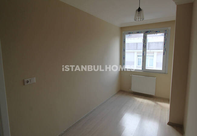 Key Ready Flat on Middle Floor in İstanbul Esenyurt 9