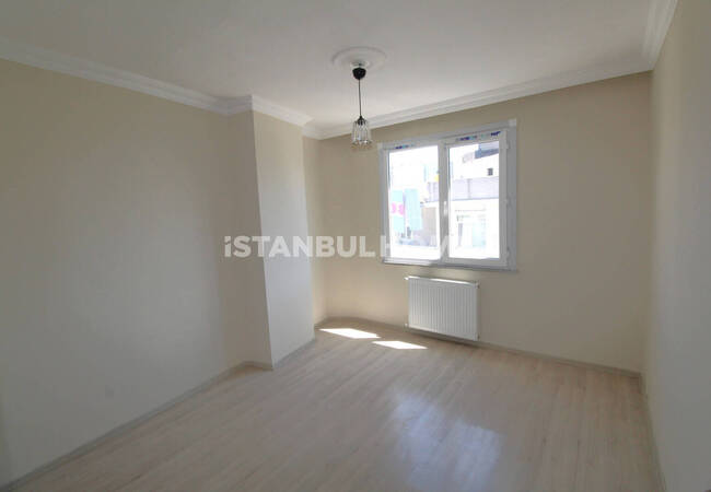 Key Ready Flat on Middle Floor in İstanbul Esenyurt 6