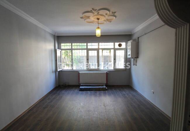 1-bedroom Real Estate 1 Km to Sea in Fatih Silivrikapı 4