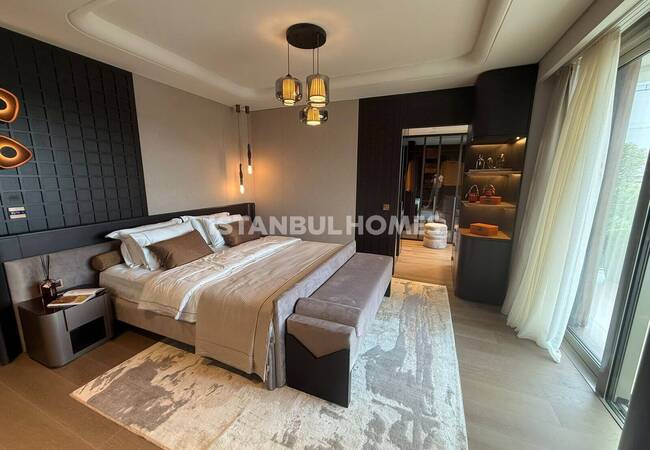 İstanbul’da Kapalı Havuzu Bulunan Sitede Seçkin Daireler 12
