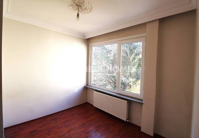 Spacious 3-bedroom Flat Near the Bosphorus 15