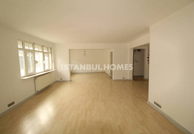 Duplex 4-bedroom Flat 350 M Off Sea in İstanbul Beyoğlu 9