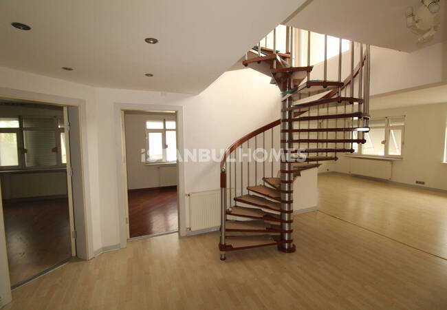 Duplex 4-bedroom Flat 350 M Off Sea in İstanbul Beyoğlu 12