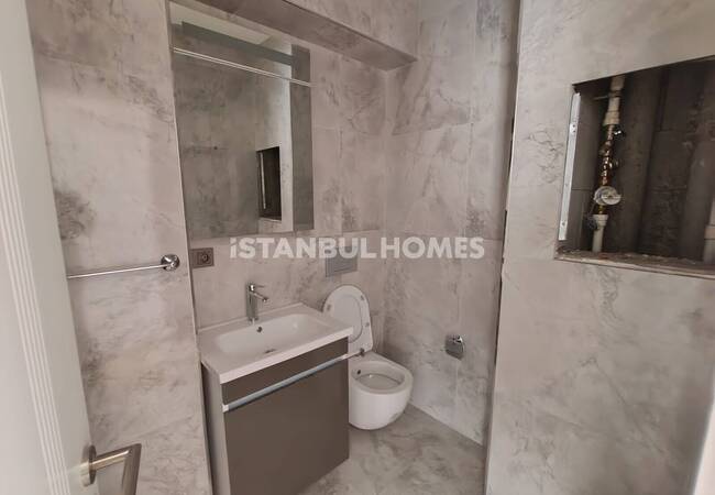 Flats with Gym and Parking Lot in İstanbul Zeytinburnu 15