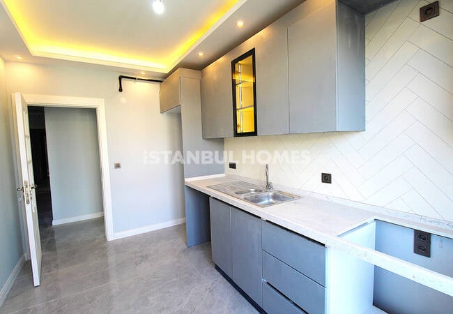 Трёхкомнатная квартира в 750 м от моря в Бююкчекмедже 11